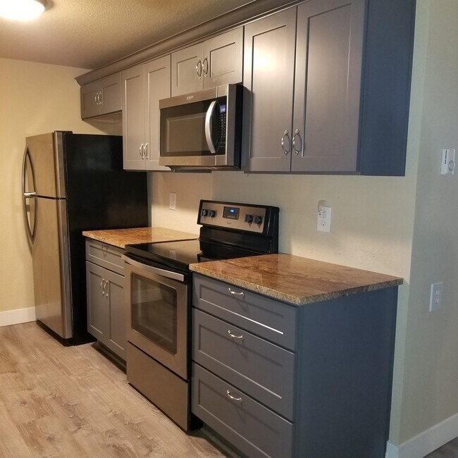 Foto del edificio - 9917 Holly Dr