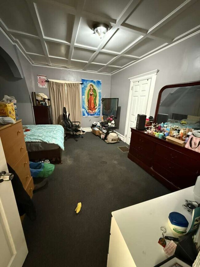 Dormitorio n.º 1 - 681 E 28th St