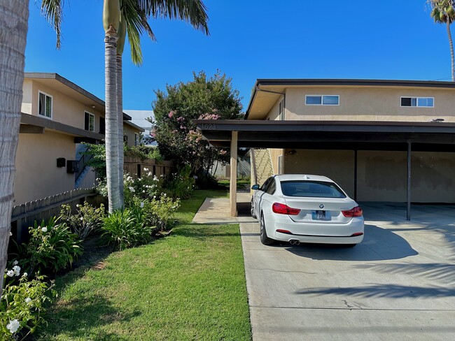 Building Photo - 1523 Del Amo Blvd