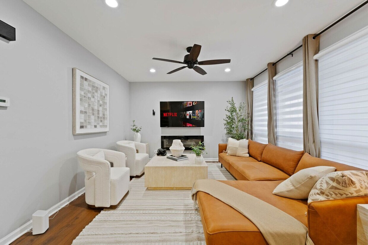 Primary Photo - 225 Kedvale Ct