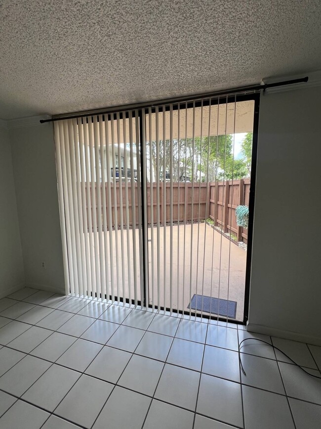 Foto del edificio - 8307 SW 142nd Ave