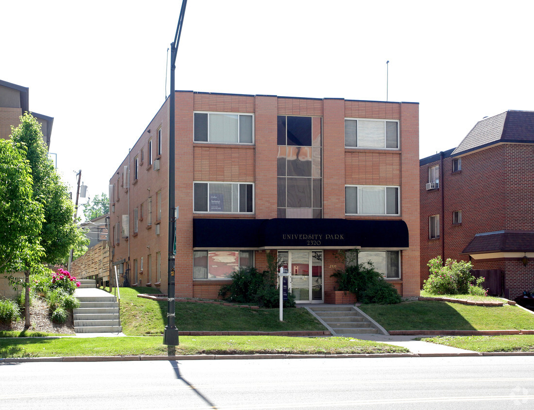 Building Photo - 2320 S University Blvd