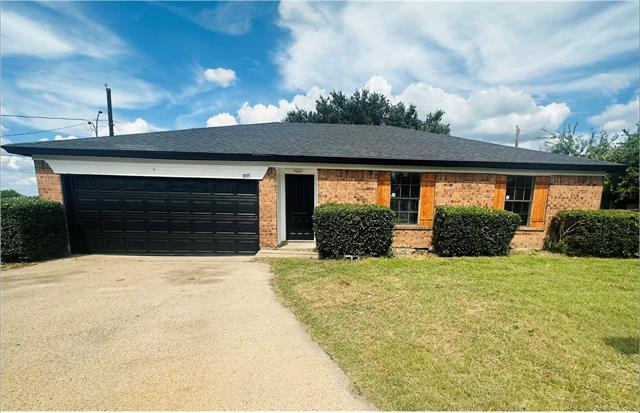 Foto principal - 1105 Maple View Dr