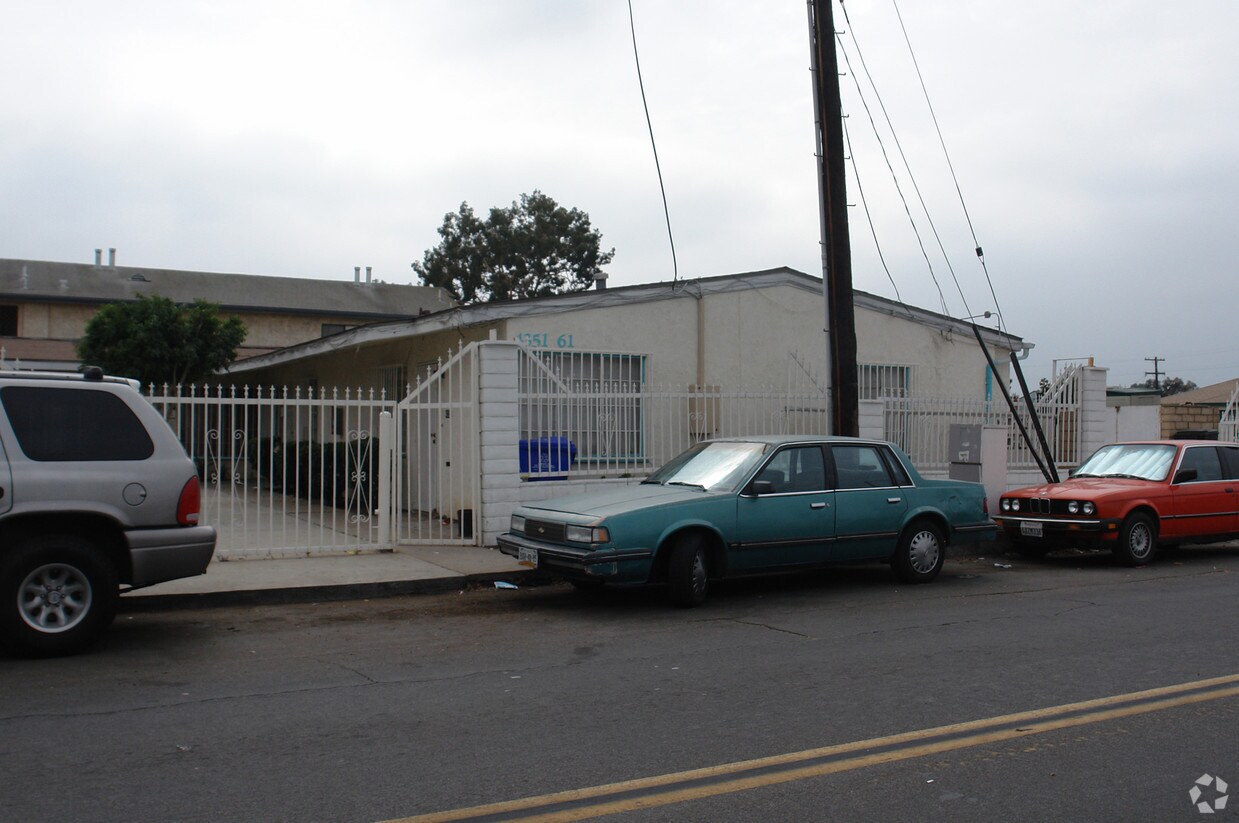 Building Photo - 4351-4361 Olive St