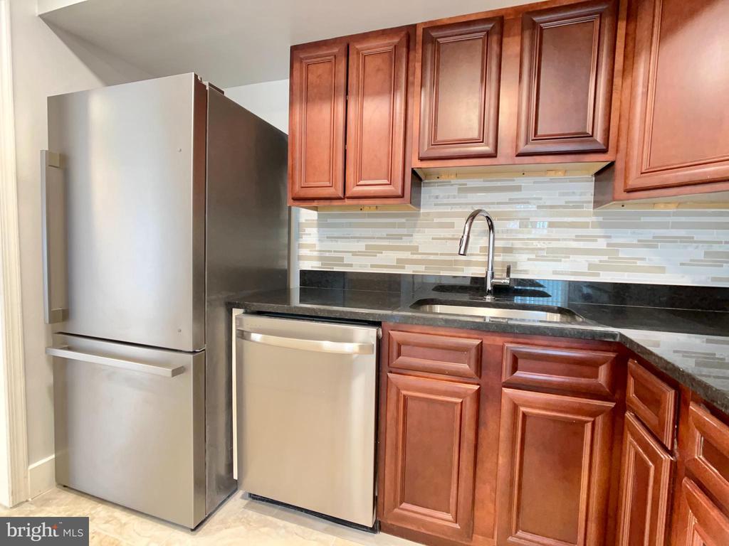 Primary Photo - 4523 Logsdon Dr