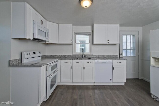 Foto del edificio - 3 br, 1 bath House - 1423 Worcester St