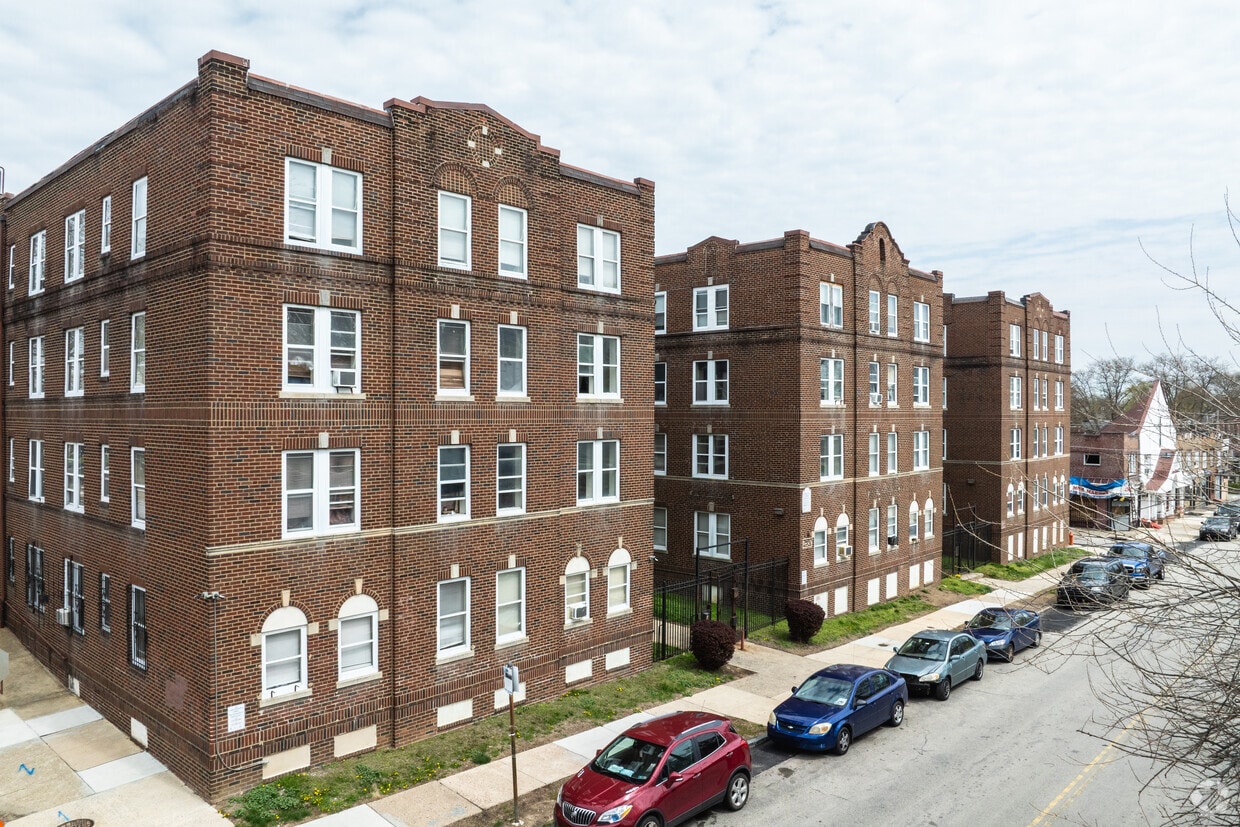 Primary Photo - Oak Lane Court Apartments