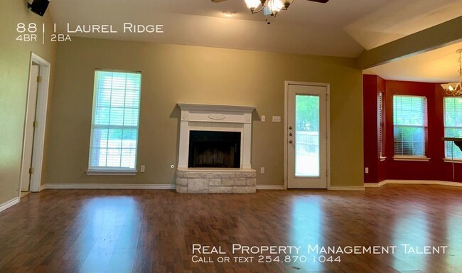 Building Photo - 8811 Laurel Ridge