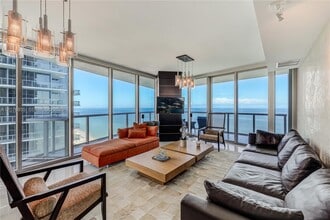 Building Photo - 17001 Collins Ave
