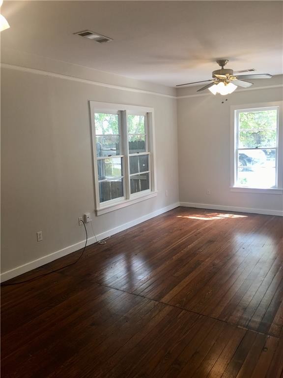 Foto del edificio - 701 N Oak St