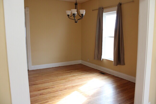 comedor - 324 E 7th Ave