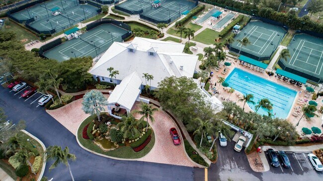 Building Photo - Beautiful 3/2 Furnished Condo in Sterling ...