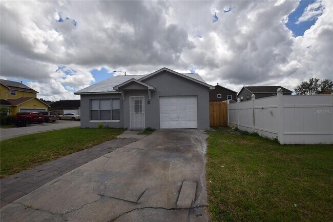 Building Photo - 1023 Cranberry Dr