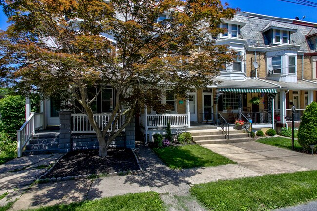 Foto del edificio - 1115 Frances Ave