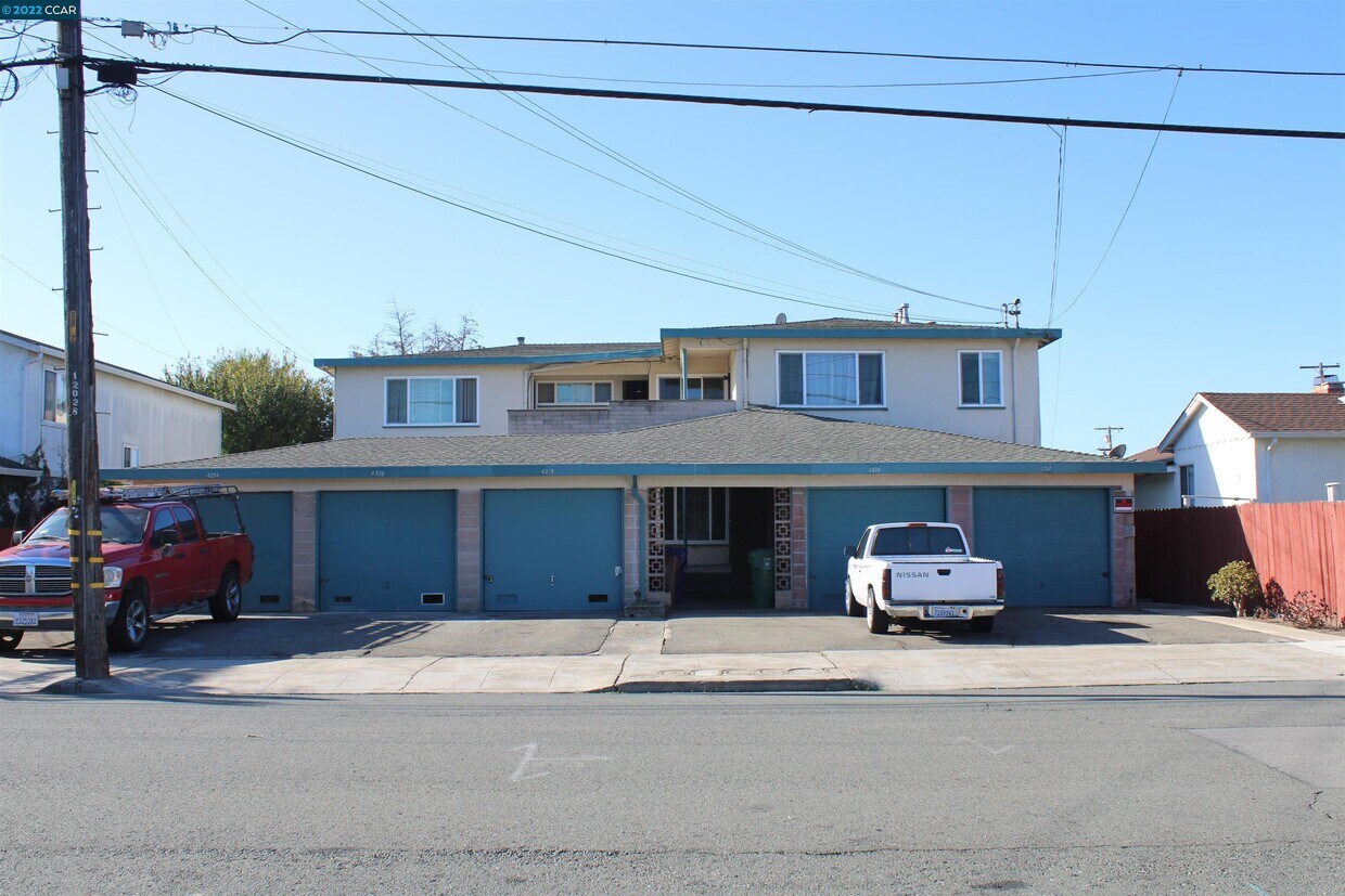 Primary Photo - 4216 Nevin Ave