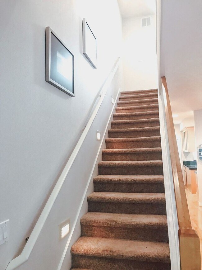 Foto del edificio - 2 br, 2.5 bath House - 2667 NW Thurman Street