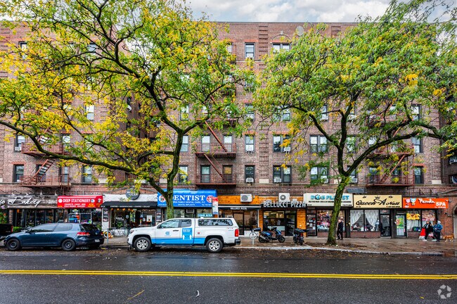 Foto del edificio - 2724 30th Ave