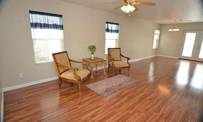 Foto del edificio - Updated Johnstown Home for Rent – $2,695/m...
