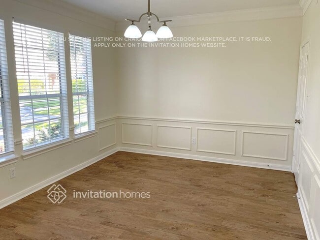 Building Photo - 14910 Summerland Cir