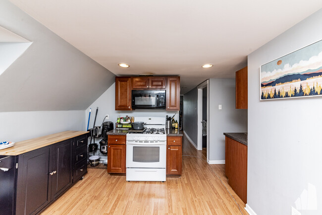 Foto del edificio - 1332 W Barry Ave