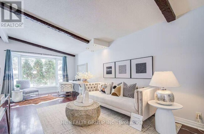 Photo du bâtiment - 61 Kingslake Rd