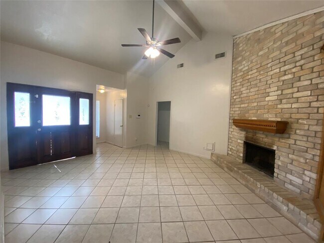 Foto del edificio - 6611 Readsland Ln