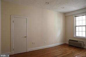 Foto del edificio - 1401 Columbia Rd NW