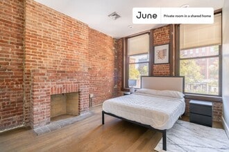 Building Photo - Room in Shared 4 bed/2 bath home