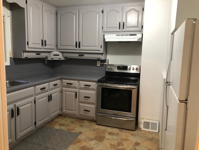 Remodeled Kitchen - 1413 34th Ave