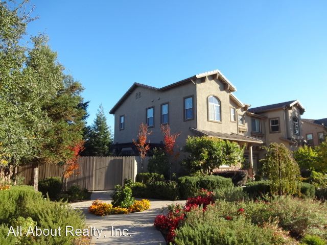 Building Photo - 3 br, 3 bath House - 7028 ORCHARD CIRCLE