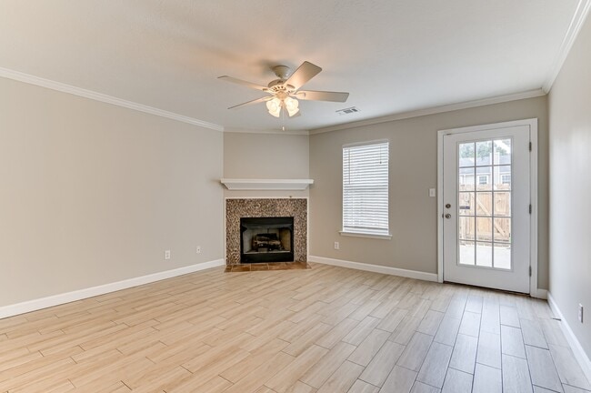 Building Photo - 4680 Brookwood Ln