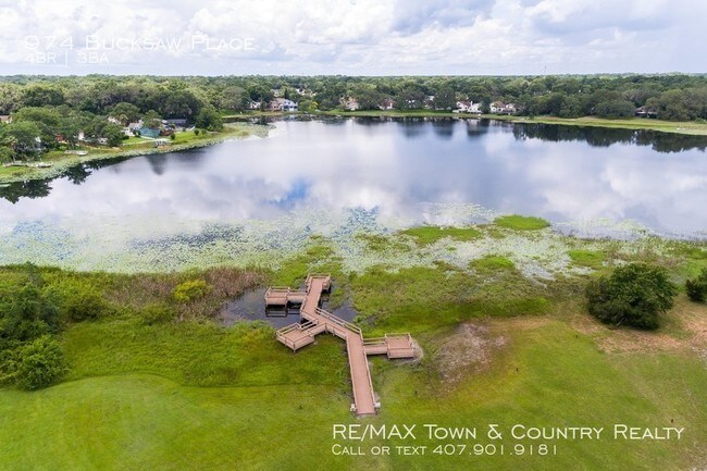 Foto del edificio - Longwood Lakefront Rental Home