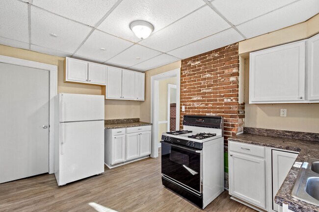 Foto del edificio - 2356 Groveland St