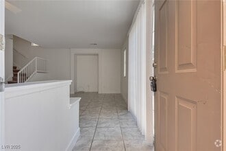 Building Photo - 5532 Cactus Thorn Ave
