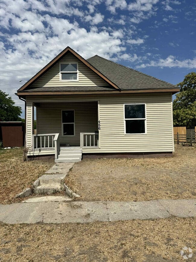 Building Photo - 456 N 6th Ave