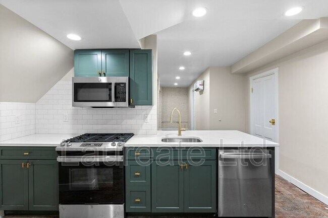 Building Photo - 1409 Gilpin St