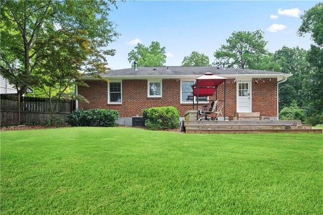 Building Photo - 914 Willivee Dr