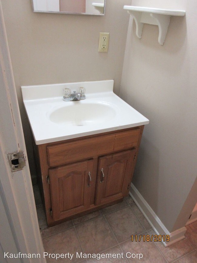 Foto del edificio - 236 E Dewald St