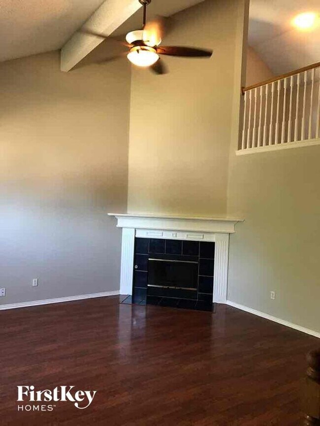 Building Photo - 5902 Silverpoint Ct