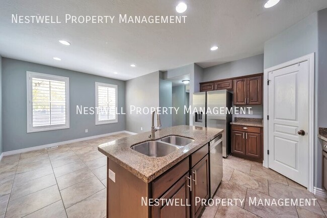 Building Photo - 5424 W Brentford Ct