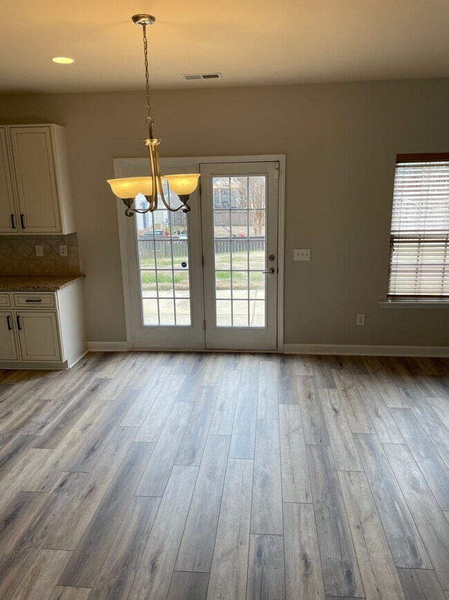 Foto del edificio - 5-Bedroom in Cabarrus County Schools with Fenced Yard