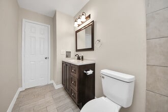 Building Photo - 11915 Binghamton Dr