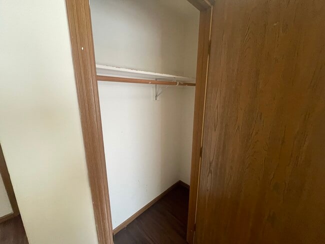 Building Photo - 420 S Chauncey Avenue