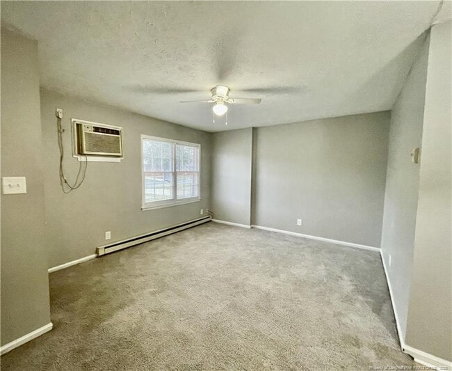 Foto del edificio - 3241 Willard Dr