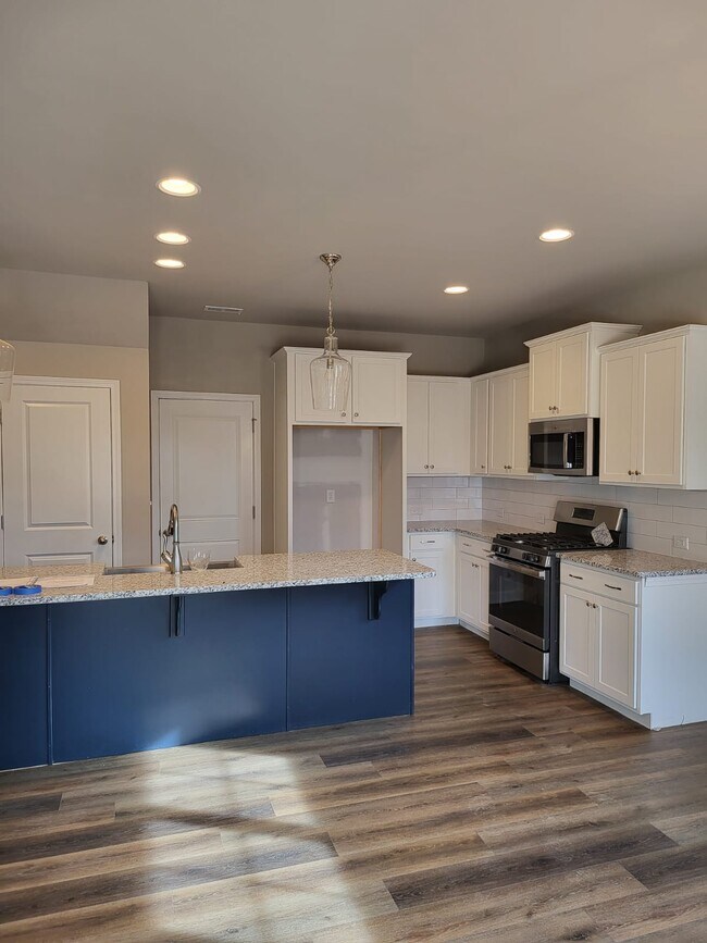 Foto del edificio - 103 McDowell Ln