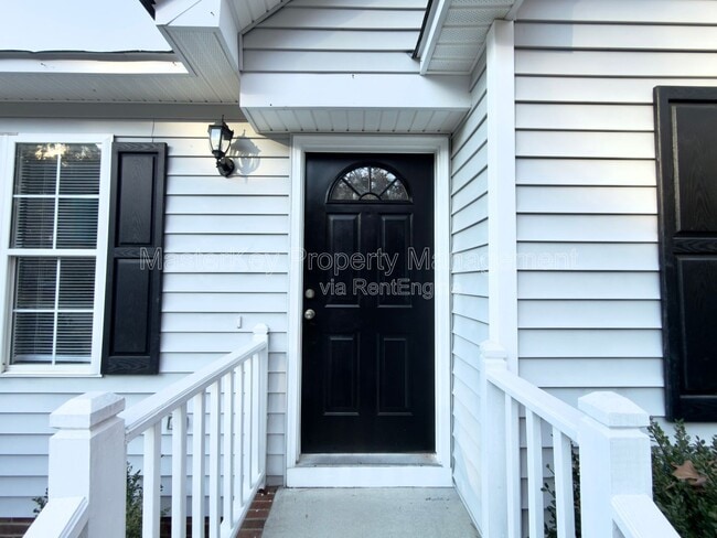 Foto del edificio - 1101 Amber Acres Ln