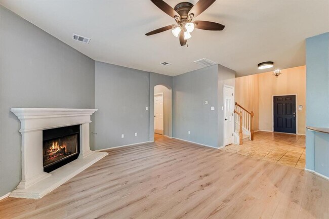 Building Photo - 26 White Magnolia Cir