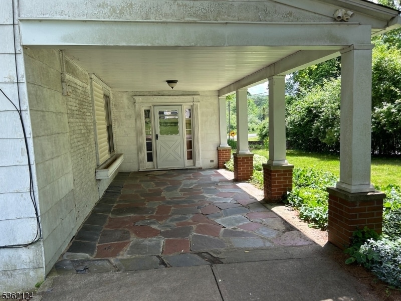 Primary Photo - 11 Mt Bethel Rd