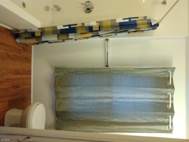 Foto del edificio - 3 br, 1 bath House - 491 Highland Ave