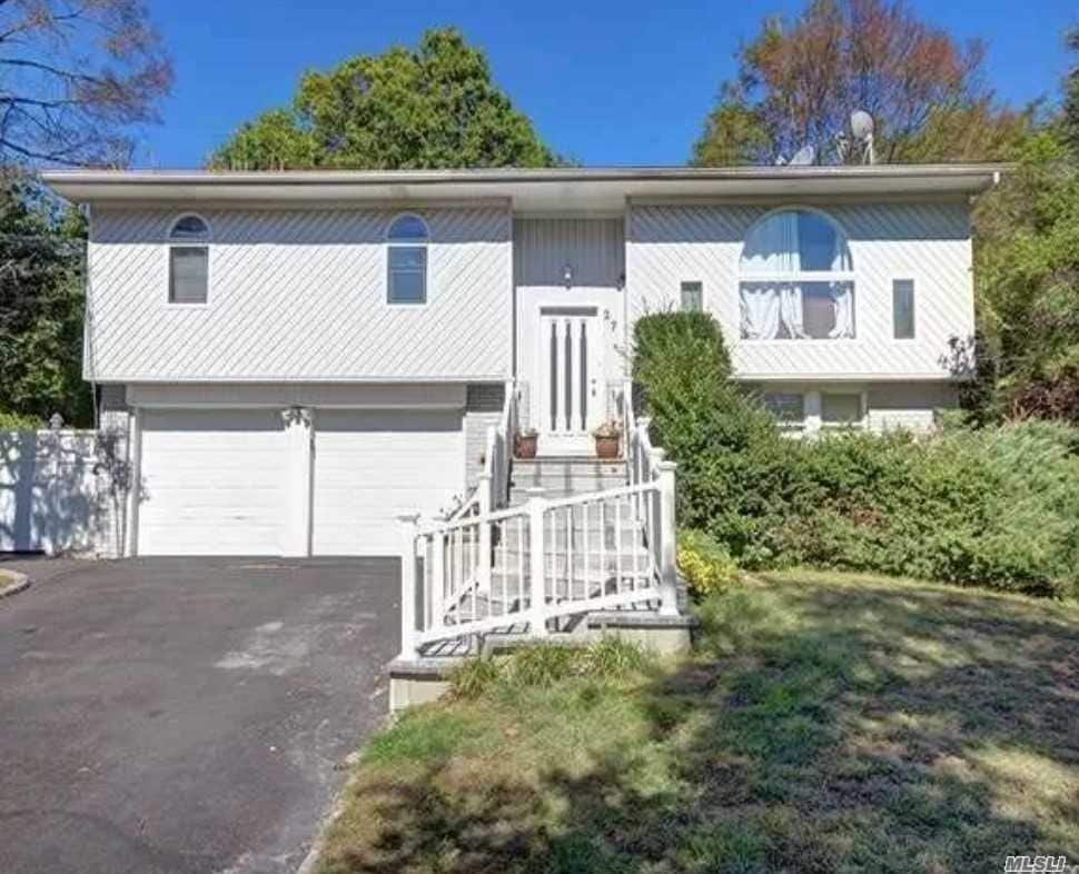 27 Manchester Blvd Unit 2nd fl, Wyandanch, NY 11798 Apartment for